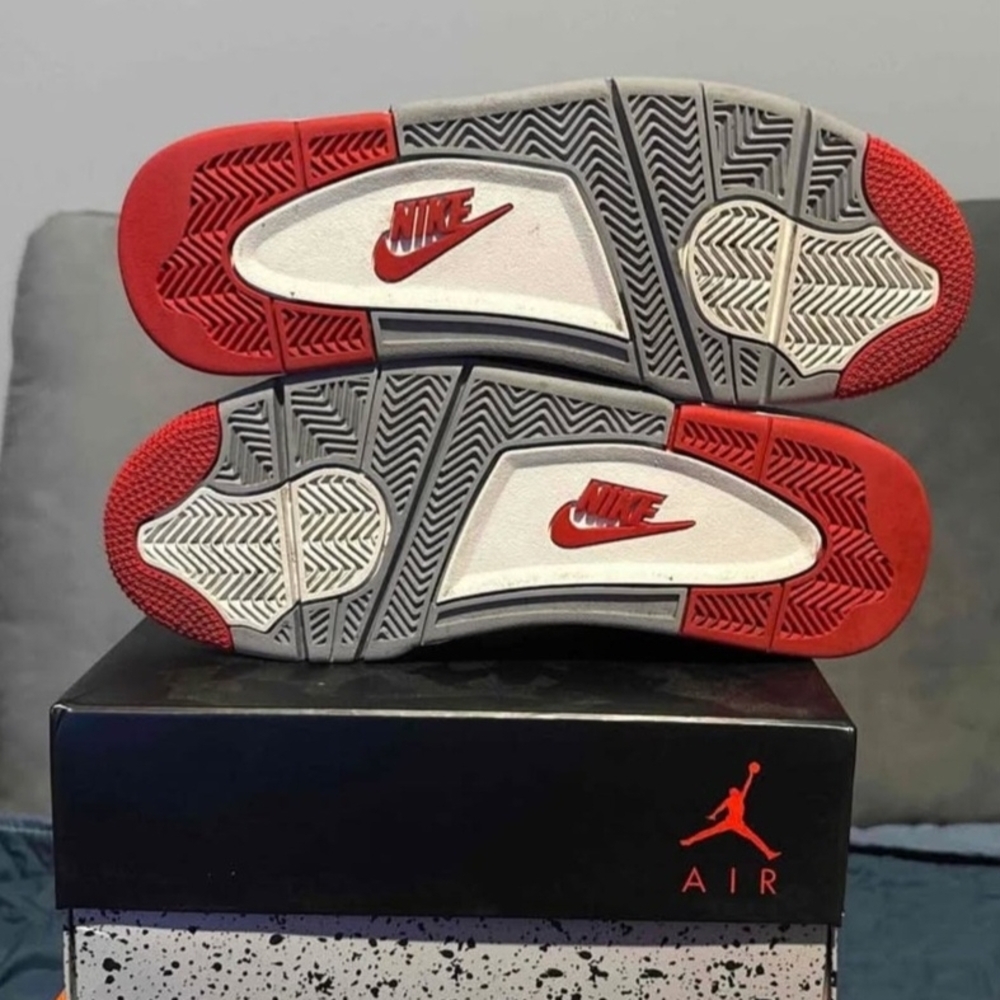 Jordan Air 4 Black Red Sneakers - Picture 3 of 5
